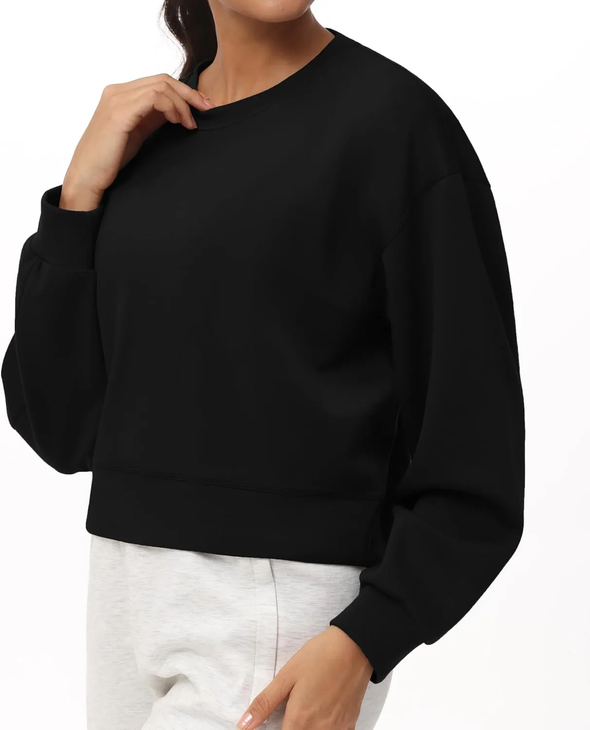 THE GYM PEOPLE Women's Crewneck Cropped Pullover Sweatshirt Cute Basic Long Sleeves Workout Tops