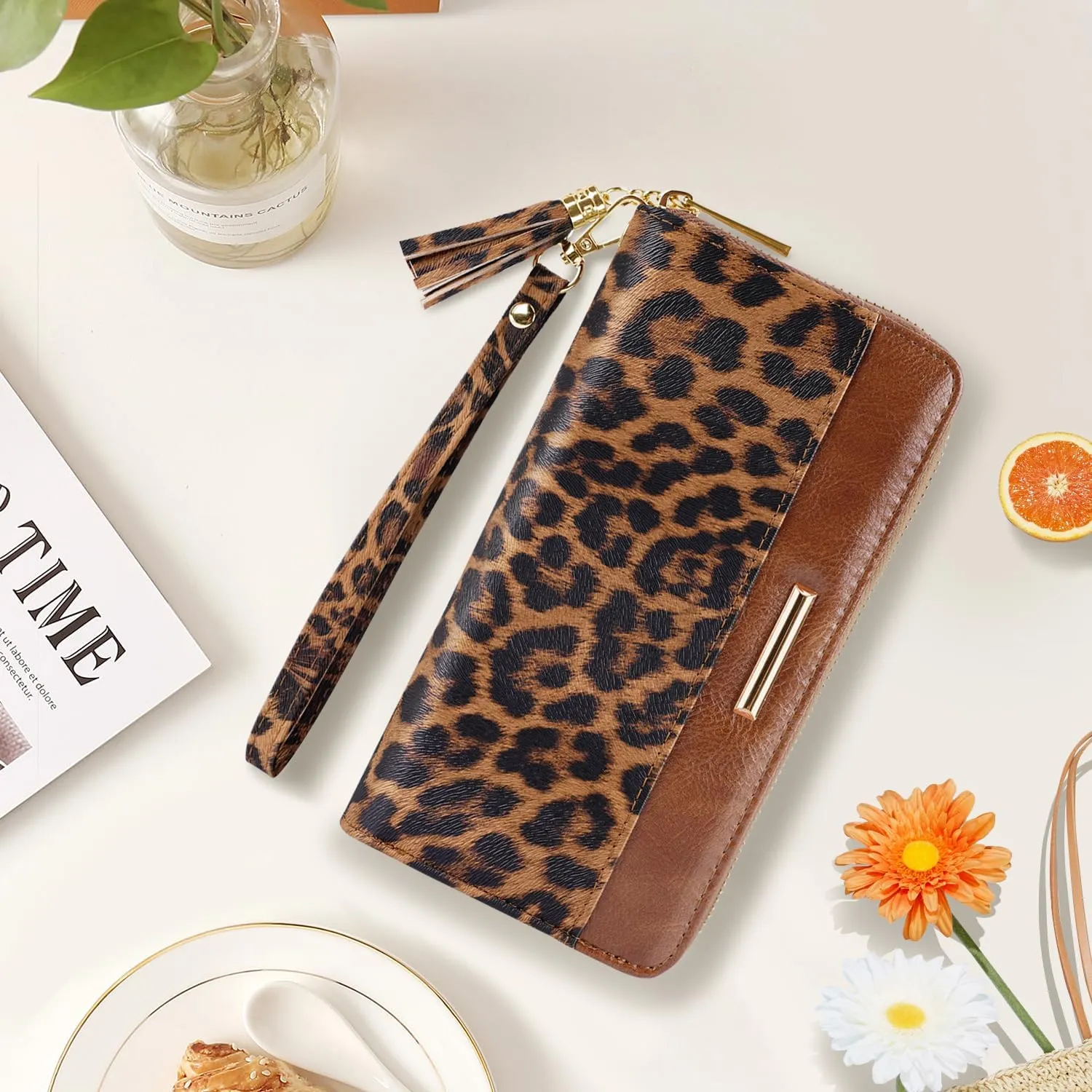 Wallets for Women PU Leather Card Holder Organizer Ladies Clutch with Tassel Wristlet Wrist strap