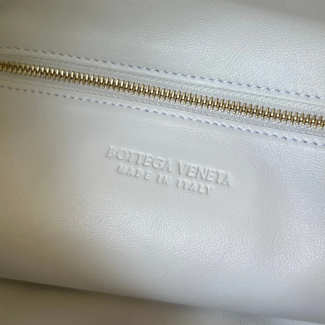 WHITE Veneta LAMBSKIN 54 IN Bottega LARGE Innovative HOP Reliable