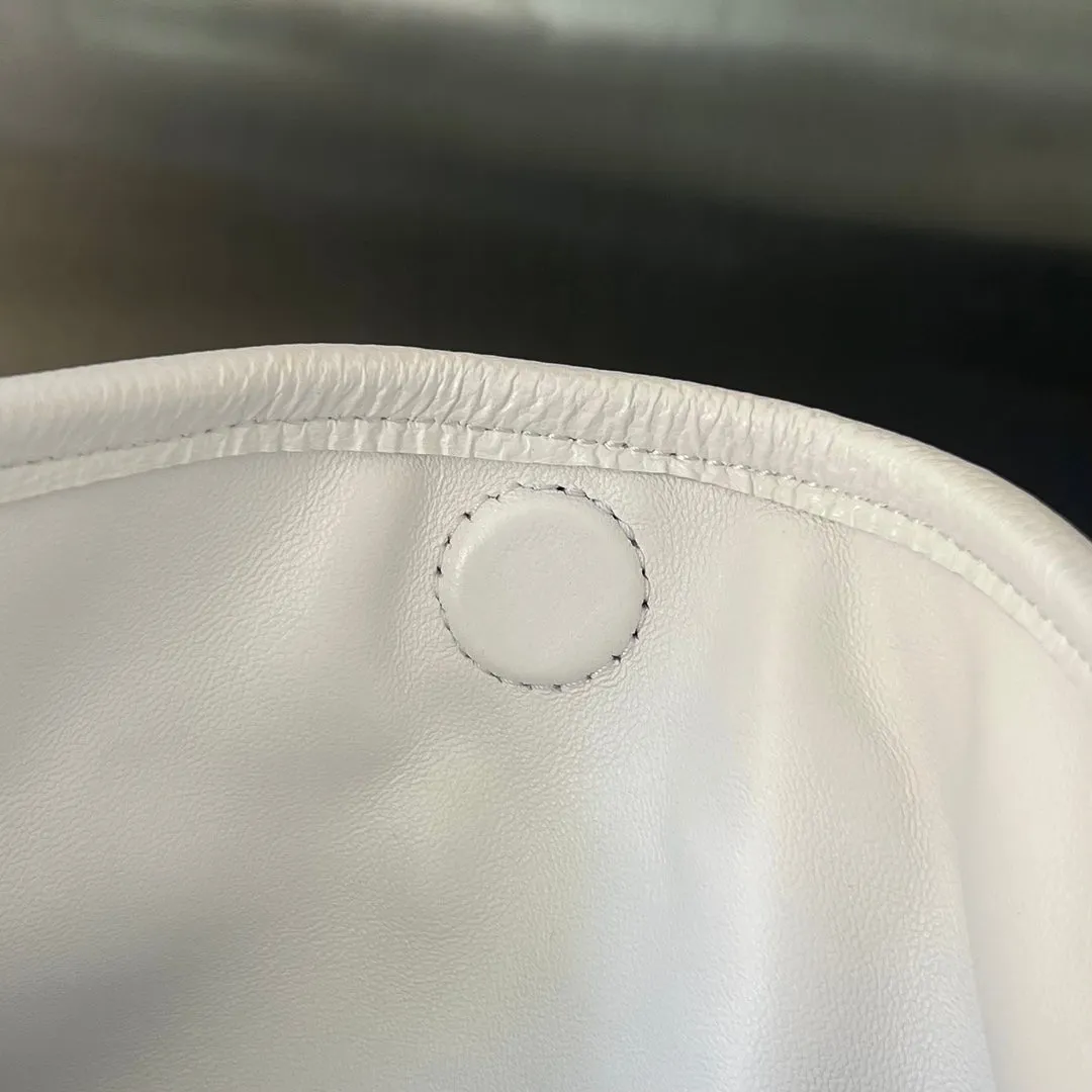 WHITE Veneta LAMBSKIN 54 IN Bottega LARGE Innovative HOP Reliable